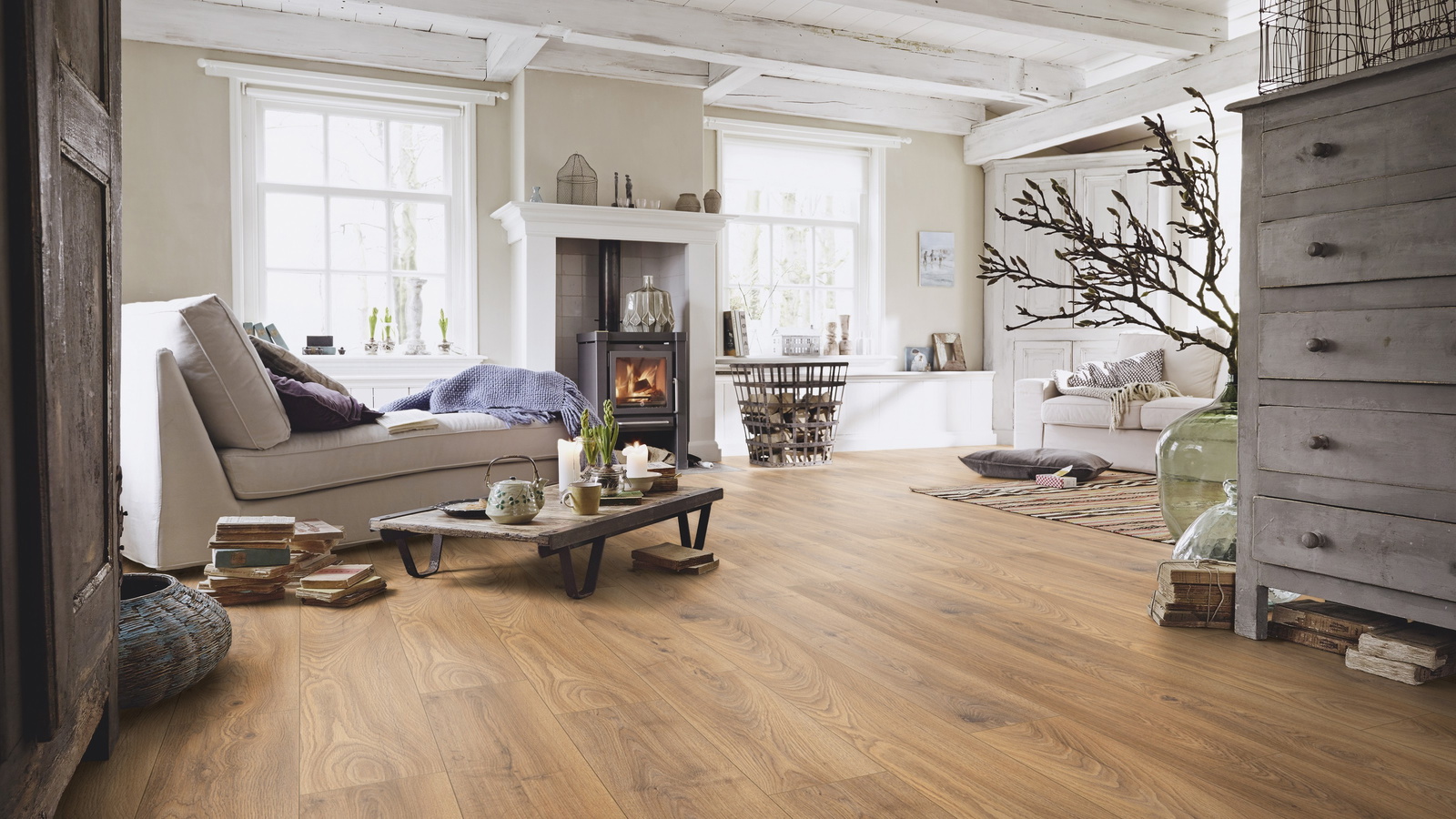 Milieubild Wohnzimmer im Landhaus-Stil - Meister Laminat LD 150 Eiche Hazelbrook Milieubild Wohnzimmer im Landhaus-Stil - Meister 600017-1288198-07013