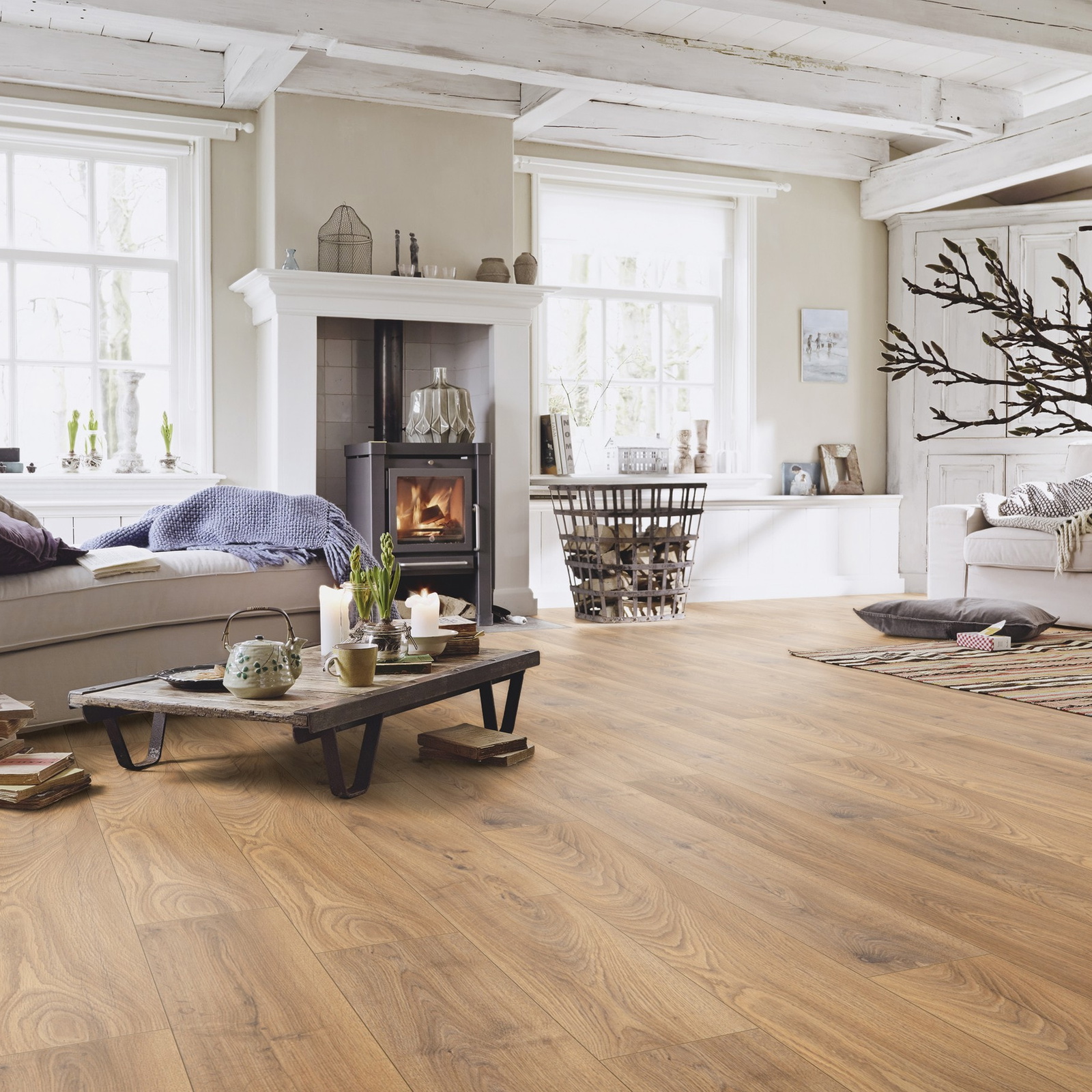 Milieubild Wohnzimmer im Landhaus-Stil - Meister Laminat LD 150 Eiche Hazelbrook Milieubild Wohnzimmer im Landhaus-Stil - Meister 600017-1288198-07013