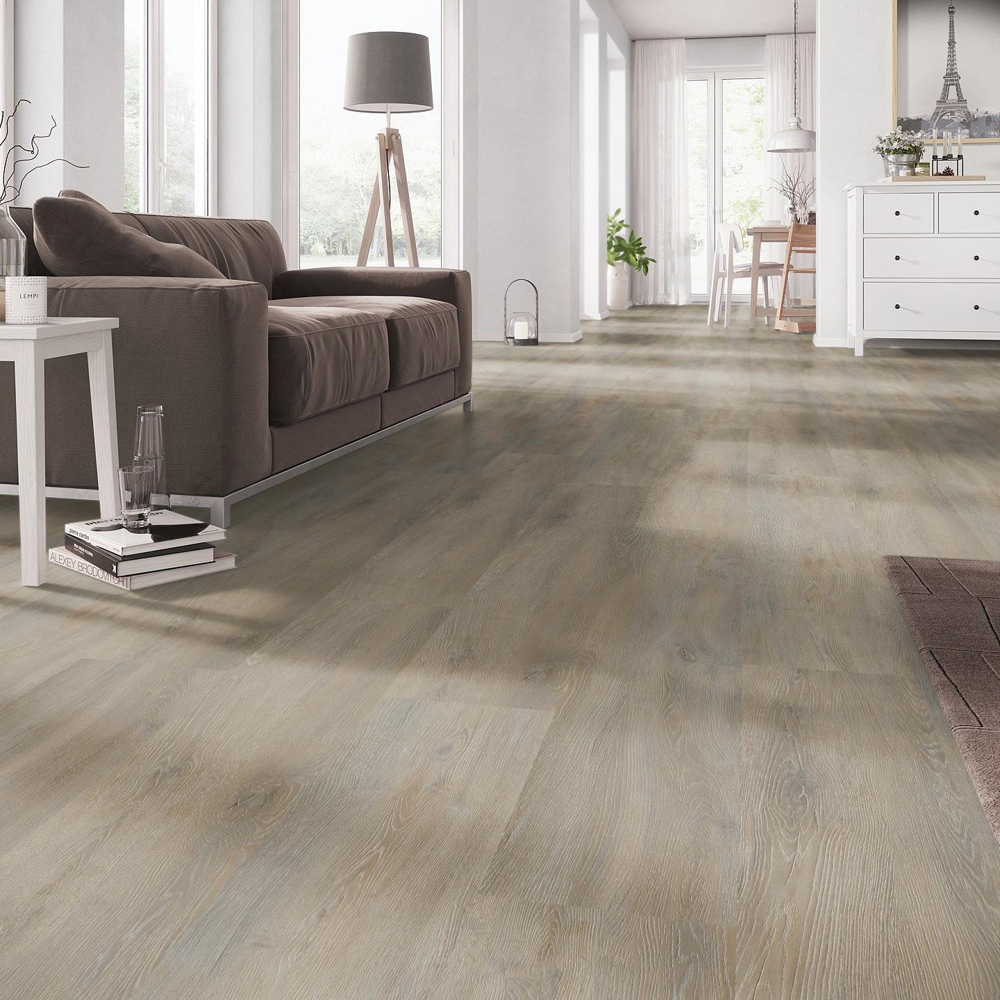 Milieubild Wohnzimmer mit Couch - nexflor Rigid Klick-Vinyl Helios Click Collection Alexandria Oak Milieubild Wohnzimmer mit Couch - nexflor NXF-20030-006