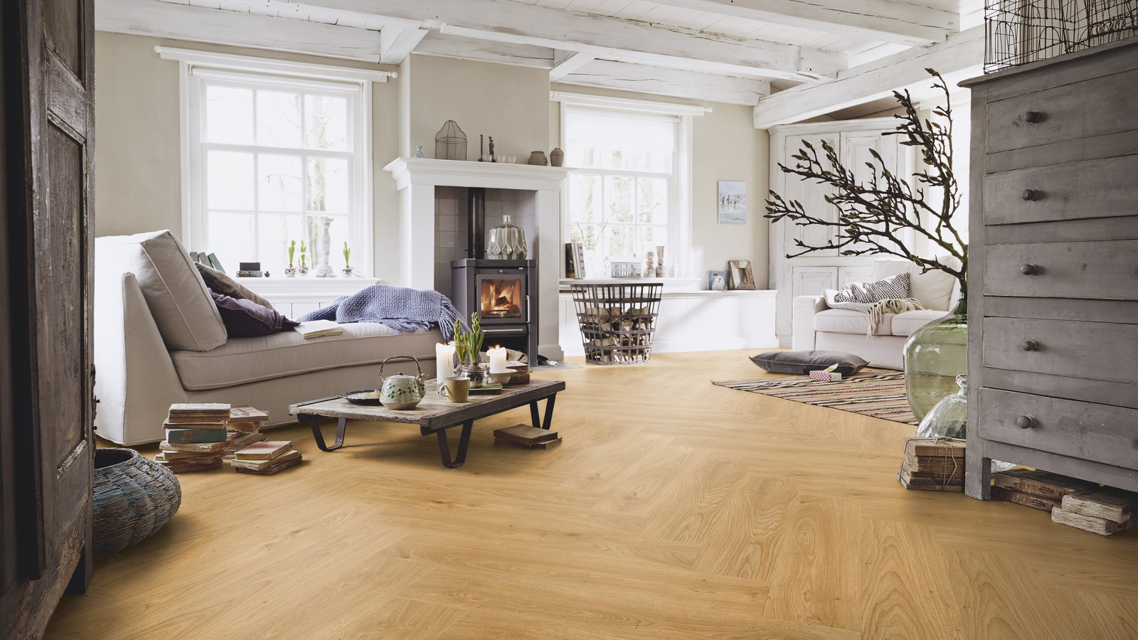 Milieubild Wohnzimmer im Landhaus-Stil - MEISTER Laminat LS 350 Ufereiche honig Milieubild Wohnzimmer im Landhaus-Stil - MEISTER 600001-0840168-07127