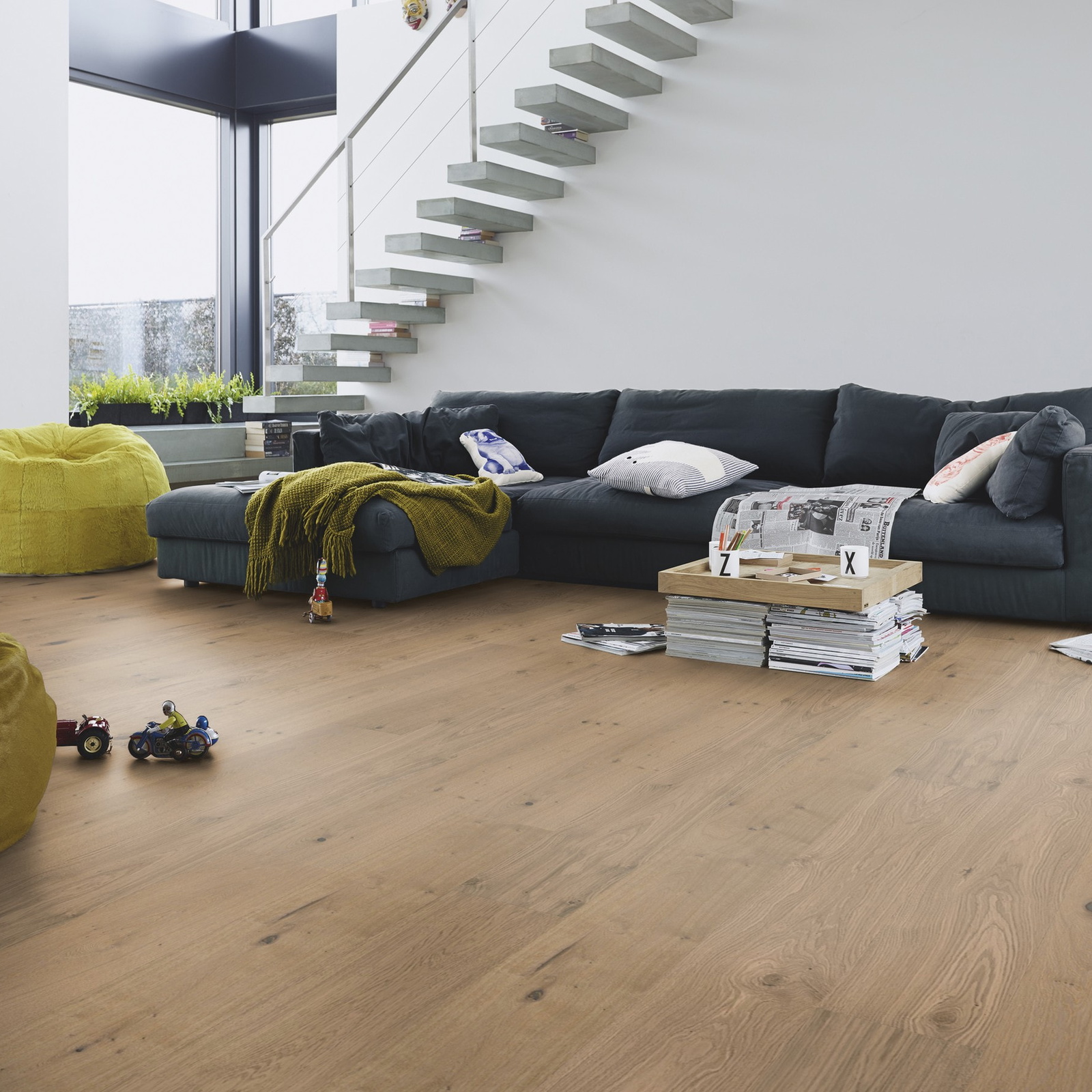 Milieubild Modernes Wohnzimmer mit Kamin - MEISTER 500139-2200210-20018