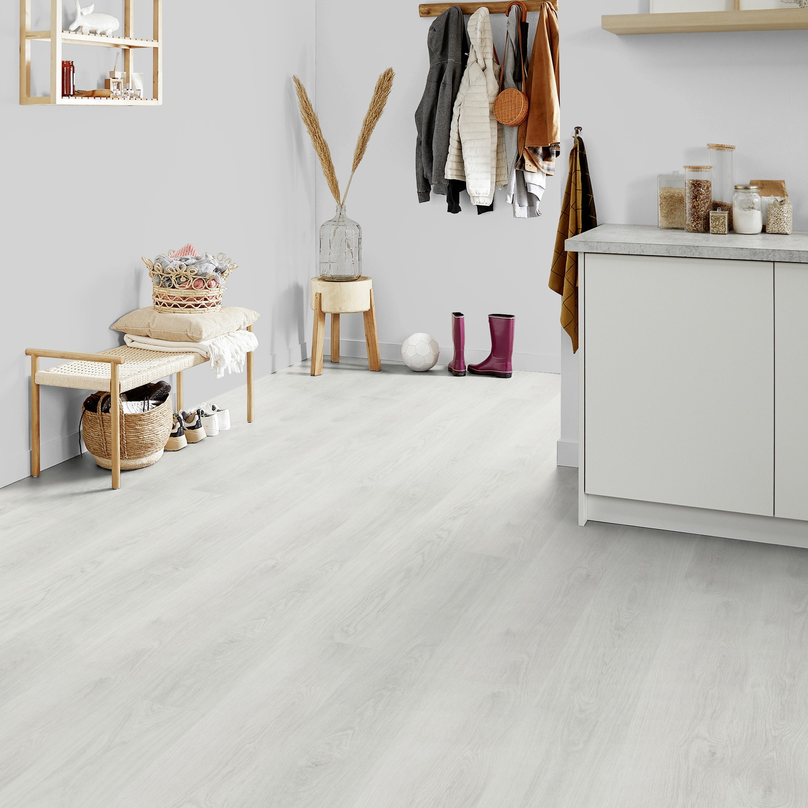 Milieubild Kompakte Küchenzeile im offenen Wohnbereich - Forbo Flooring 217621