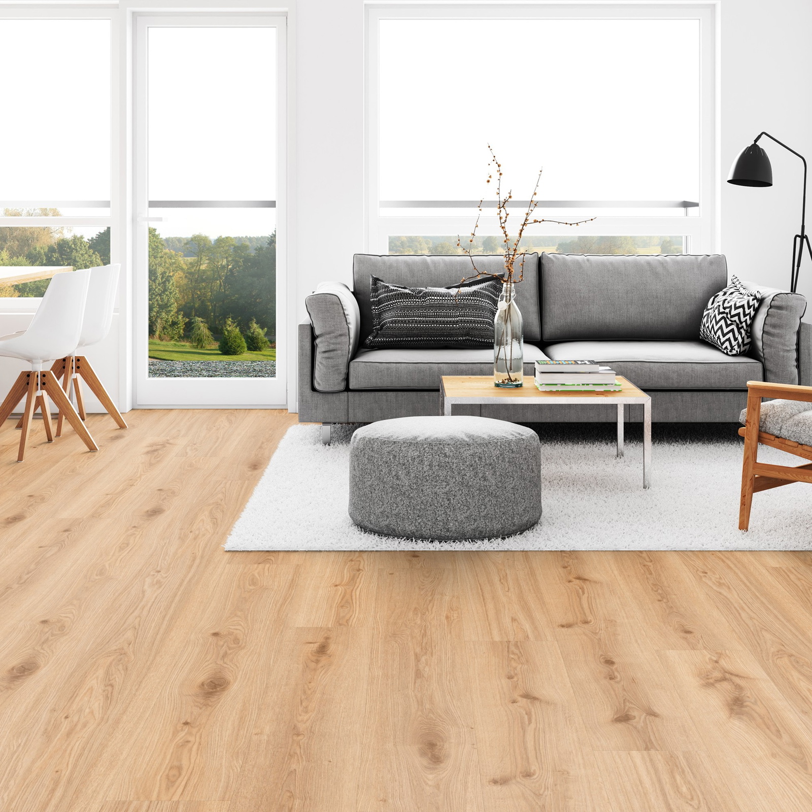 Milieubild Wohnzimmer mit Esszimmer - Tarkett Klebe-Vinyl Essence 30 Primary Oak Light Brown Milieubild Wohnzimmer mit Esszimmer - Tarkett 260055005