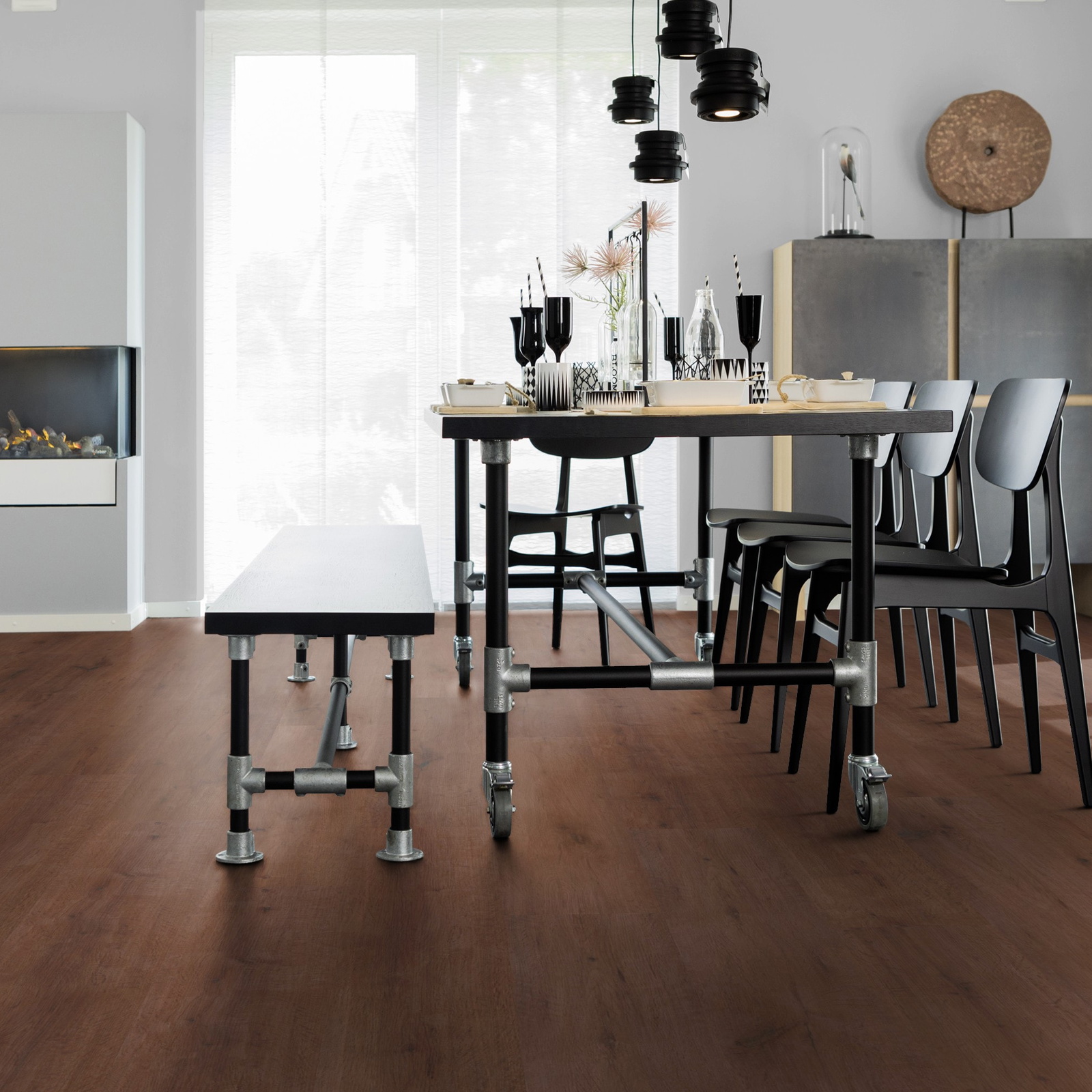 Milieubild Esszimmer mit Kamin - wineo PLC316R