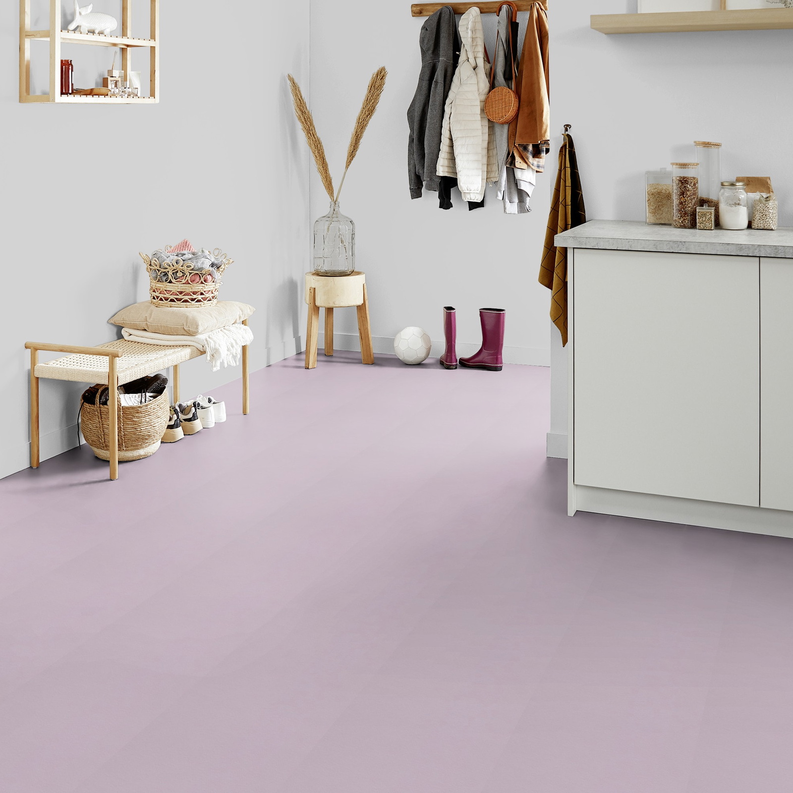 Milieubild Kompakte Küchenzeile im offenen Wohnbereich - Forbo Flooring Marmoleum Click Lilac Milieubild Kompakte Küchenzeile im offenen Wohnbereich - Forbo Flooring 176483