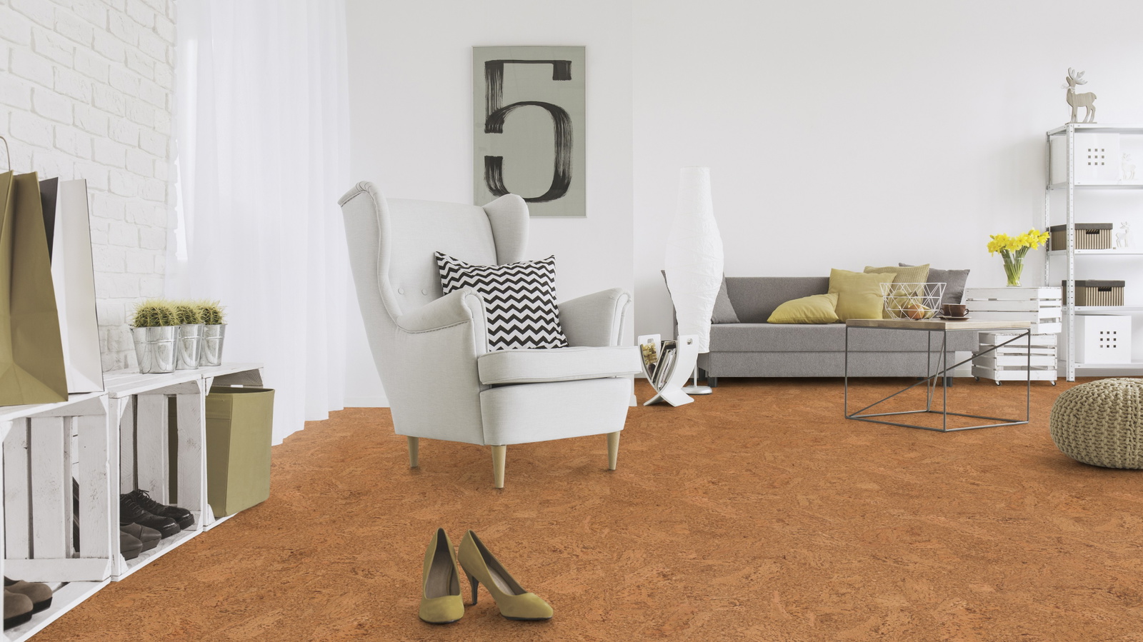 Milieubild Wohnzimmer mit Sessel und Sofa - Wicanders HDF Klick-Korkboden cork Essence Originals Accent Milieubild Wohnzimmer mit Sessel und Sofa - Wicanders 80002243