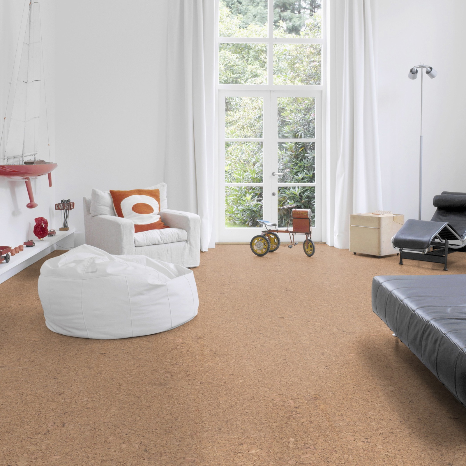 Milieubild Altbau-Wohnzimmer mit Kamin - Wicanders HDF Klick-Korkboden cork Go Ambition Milieubild Altbau-Wohnzimmer mit Kamin - Wicanders 80001643