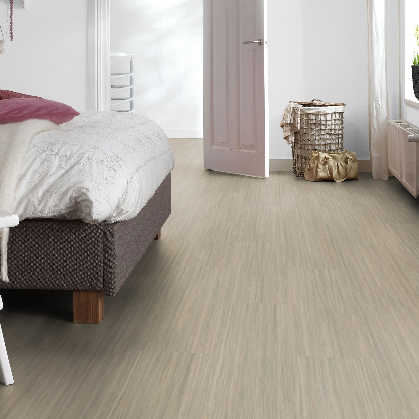 Milieubild Schlafzimmer mit Hocker - Forbo Flooring 253741