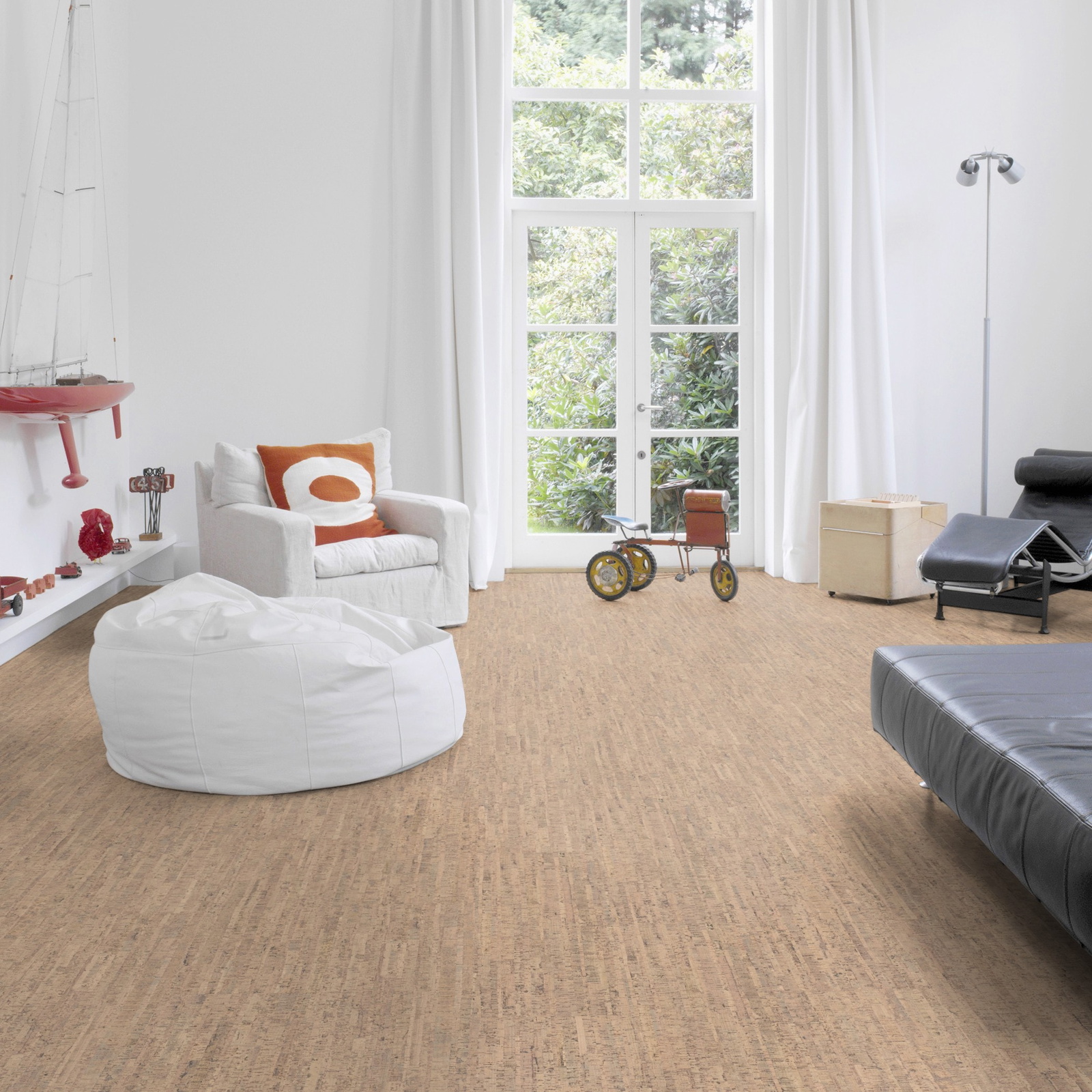Milieubild Altbau-Wohnzimmer mit Kamin - Wicanders HDF Klick-Korkboden cork Go Charm Milieubild Altbau-Wohnzimmer mit Kamin - Wicanders 80001636