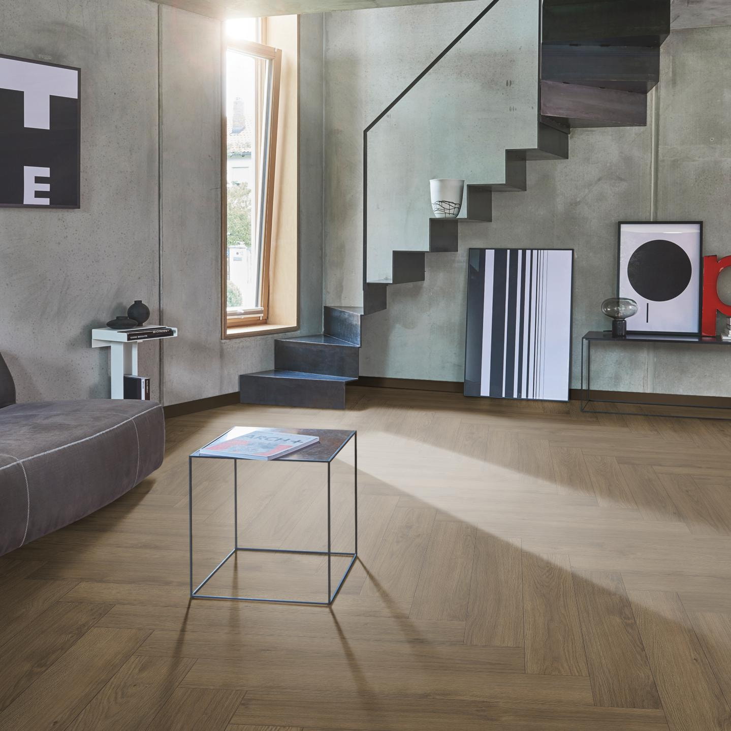Milieubild Wohnzimmer im modernen Loft-Stil - Parador Laminat Trendtime 3 Eiche Mont Blanc dunkelbraun Milieubild Wohnzimmer im modernen Loft-Stil - Parador 1748754