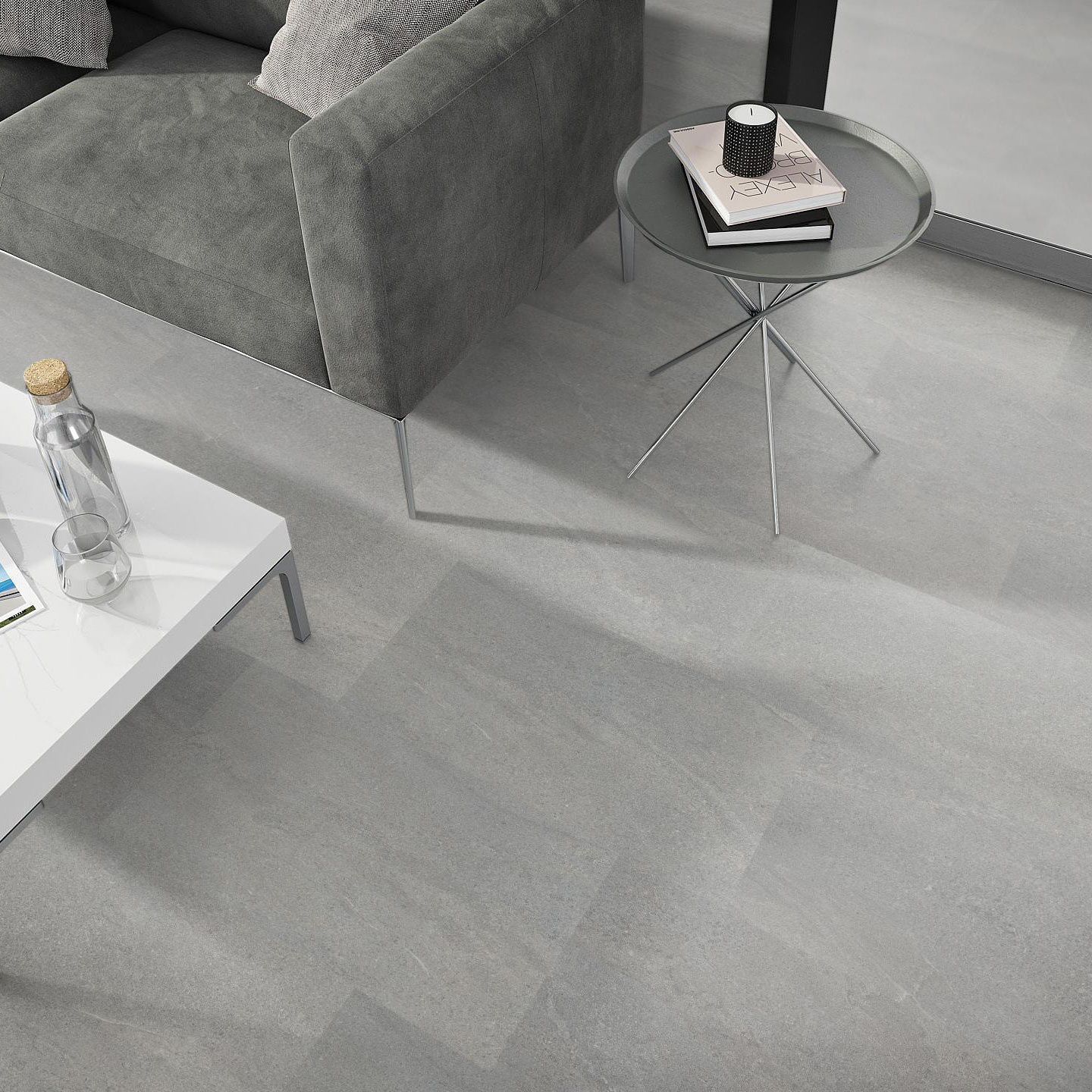 Milieubild Wohnzimmer - Sofa mit Beistelltisch und Glastür - nexflor Rigid Klick-Vinyl Oreios Click Collection Mykale Milieubild Wohnzimmer - Sofa mit Beistelltisch und Glastür - nexflor NXF-62030-002