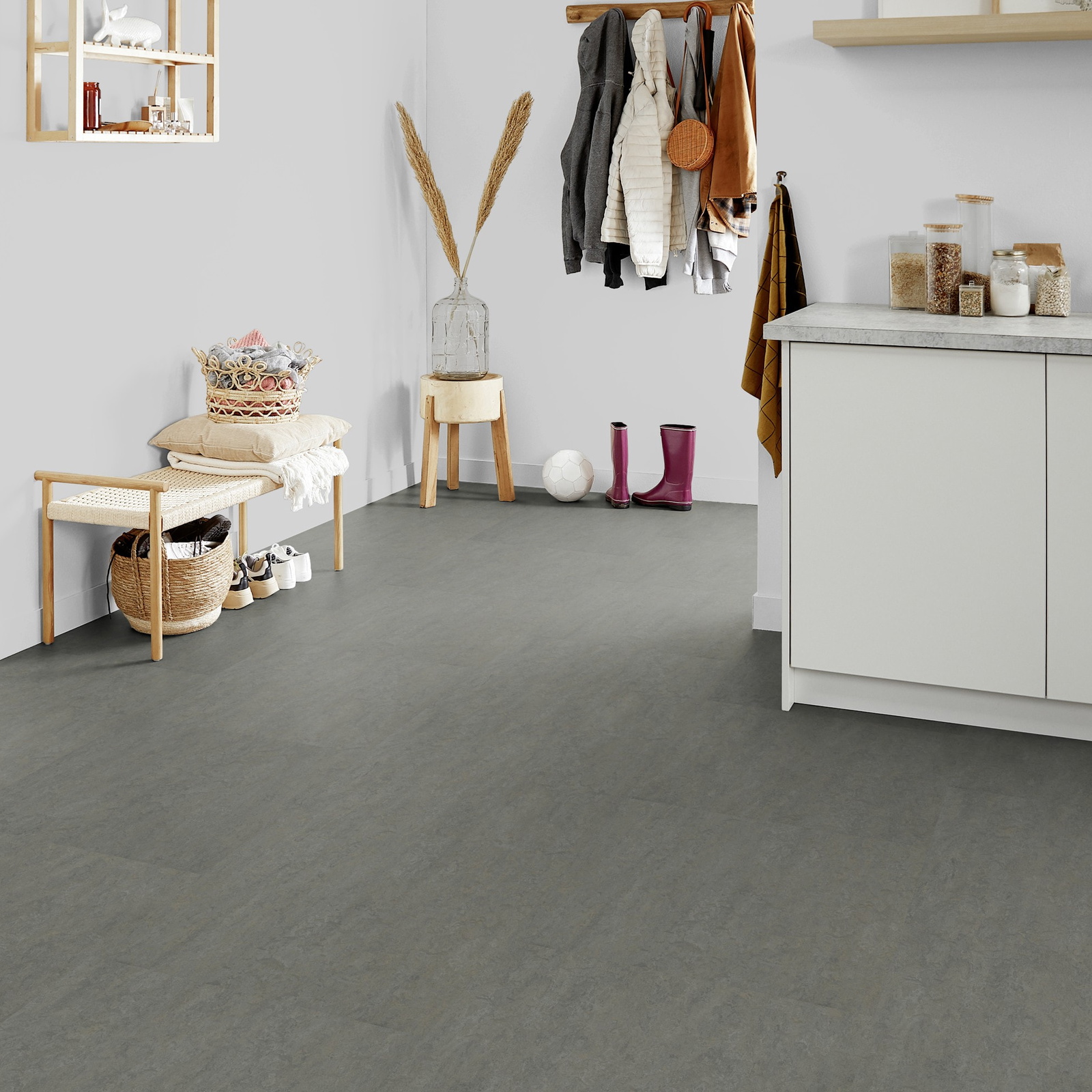 Milieubild Kompakte Küchenzeile im offenen Wohnbereich - Forbo Flooring 255341