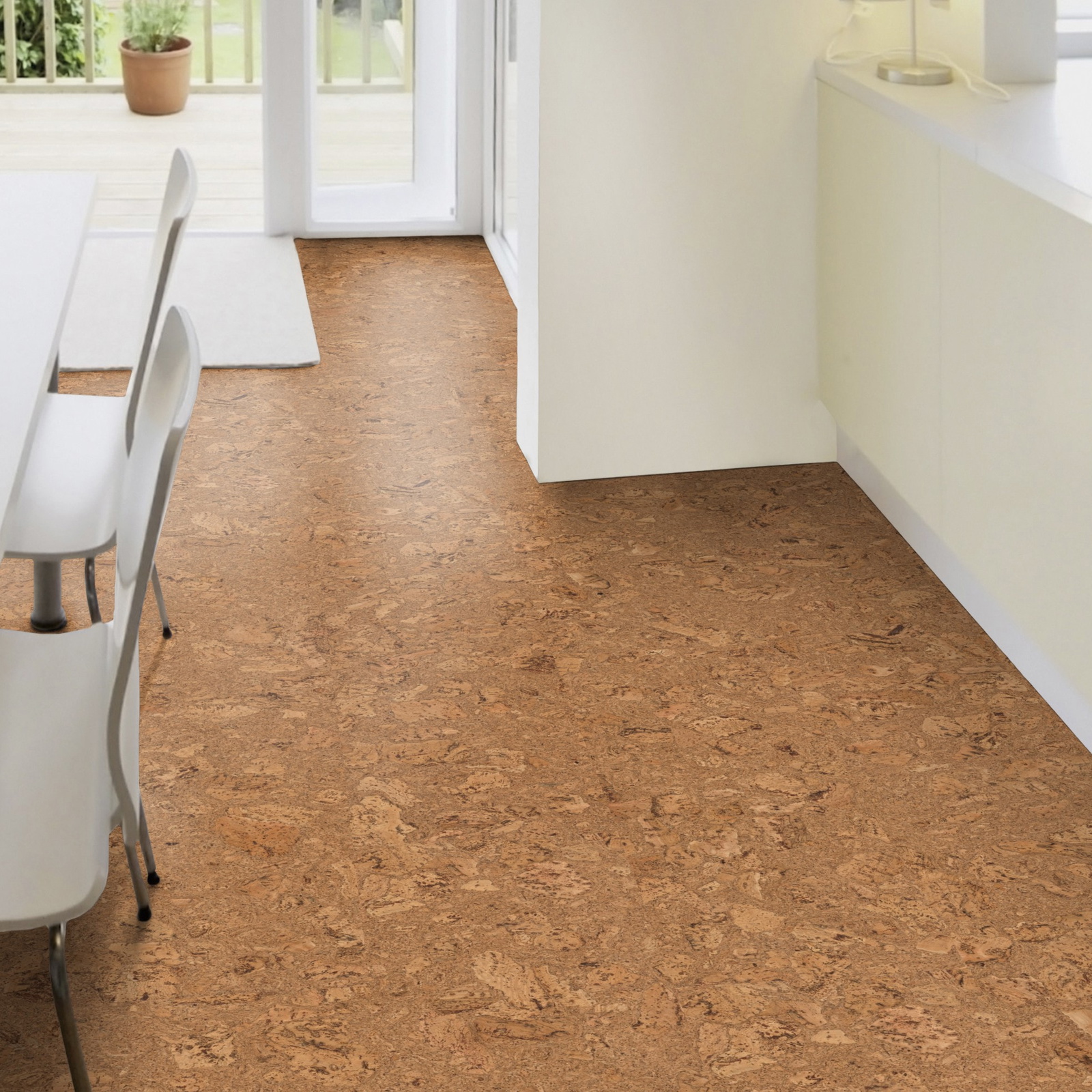 Milieubild Esszimmer mit Terrassentür - Wicanders HDF Klick-Korkboden cork Essence Originals Dawn Milieubild Esszimmer mit Terrassentür - Wicanders 80002244