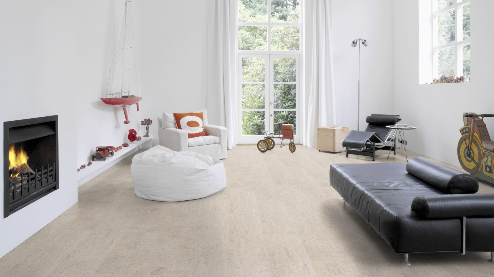 Milieubild Altbau-Wohnzimmer mit Kamin - Wicanders HDF Klick-Korkboden cork Essence Fashionable Glacier Milieubild Altbau-Wohnzimmer mit Kamin - Wicanders 80001244