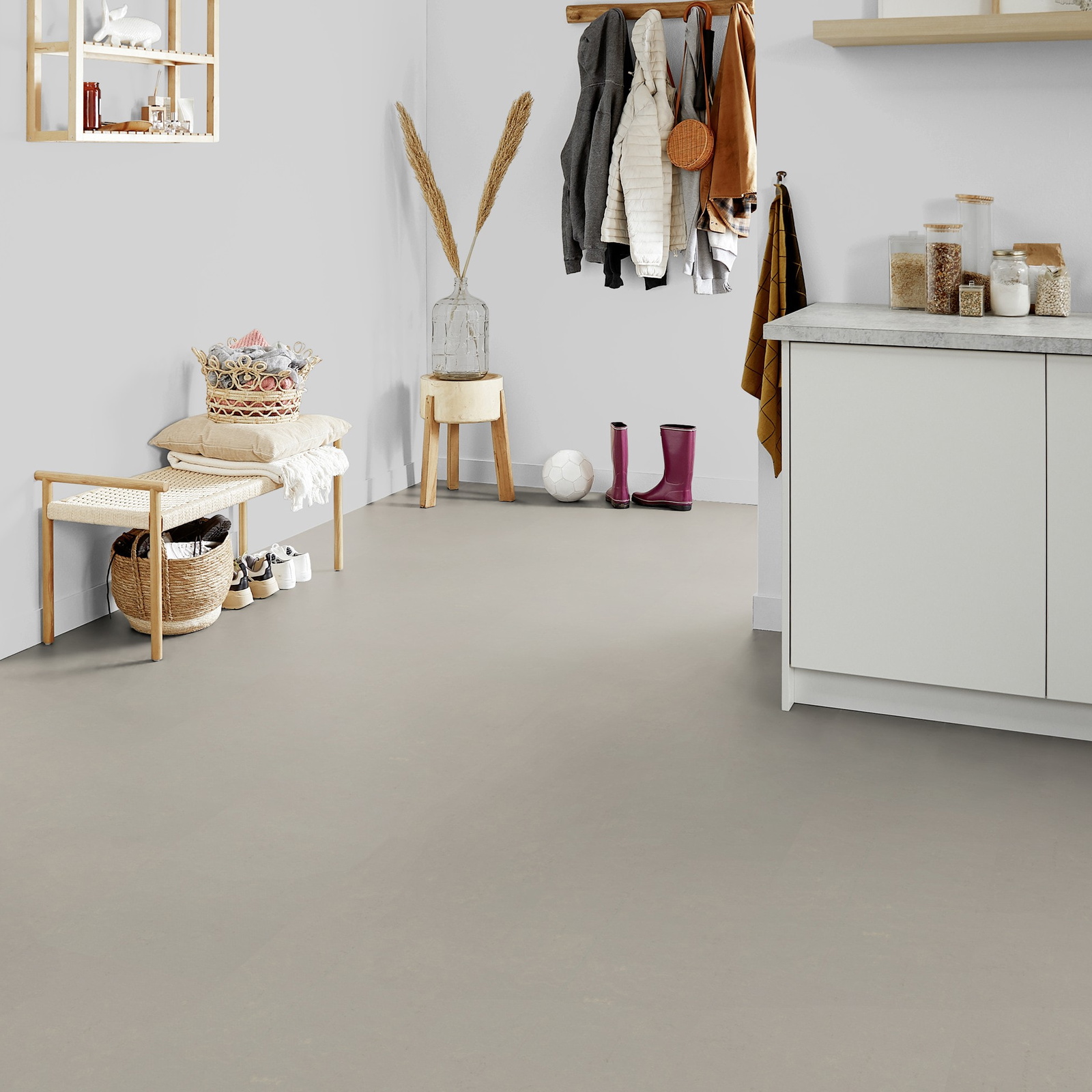 Milieubild Kompakte Küchenzeile im offenen Wohnbereich - Forbo Flooring 176497